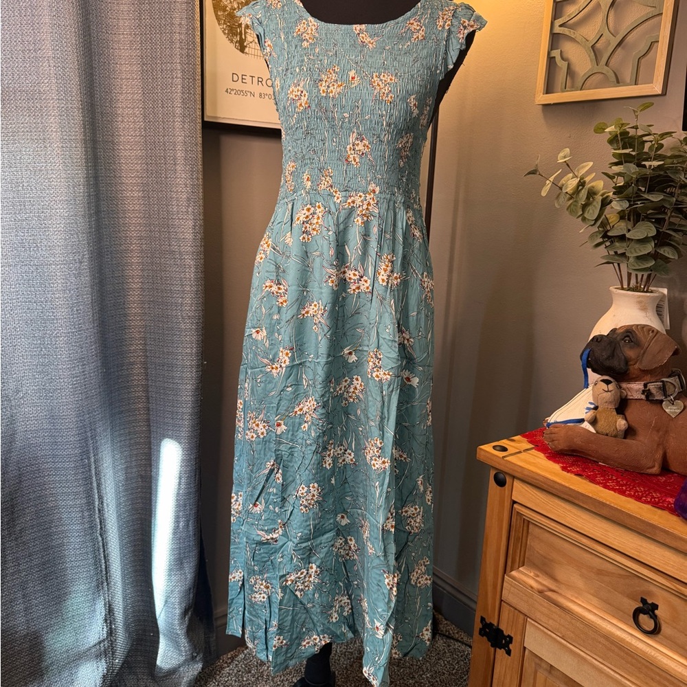 Elegant Floral Maxi Dress in Teal